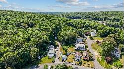 23 River Road, East Lyme CT 06333