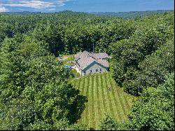 A LARGE, WELCOMING HOME FOR GATHERINGS IN THE BERKSHIRES