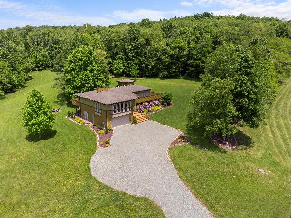 150 W Snyder Road, Normalville, PA 15469