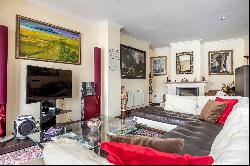 Spacious Family Home in Aracena