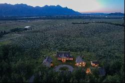 Panoramic Teton Views in Riva Ridge