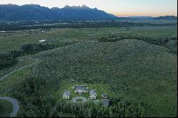 Panoramic Teton Views in Riva Ridge