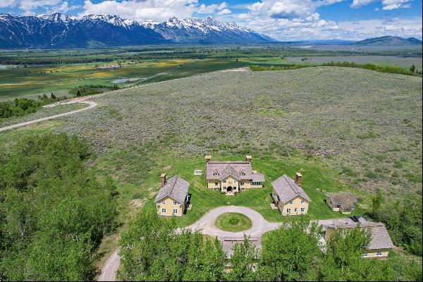 Panoramic Teton Views in Riva Ridge