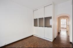 Flat, 3 bedrooms, for Rent