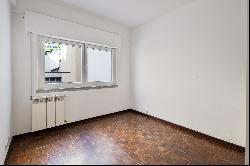 Flat, 3 bedrooms, for Rent