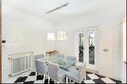 Manor House, 4 bedrooms, for Sale