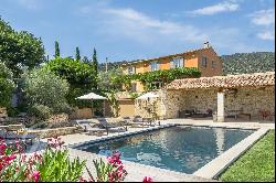 St Saturnin-les-Apt - Renovated Provencal farmhouse with open views