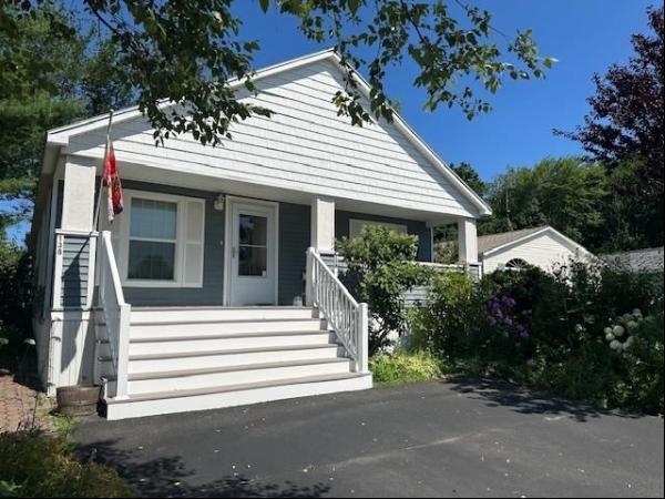 138 Codfish Corner Road, Portsmouth NH 03801