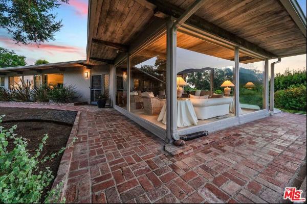 320 Bellino Drive, Pacific Palisades CA 90272