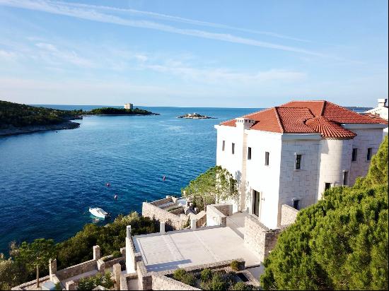 Villa Mirista, Newly Constructed Costal Villa