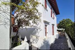 A RENOVATED PROPERTY IN THE HEART OF ANGLET