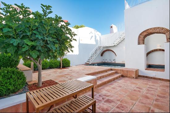 Charming House with Pool in the Historic Center of Montemor-o-Novo - Alentejo