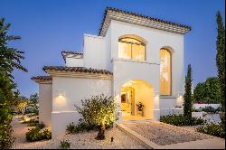 Distinguished Mediterranean villa located in the heart of La Quinta, Benahavs