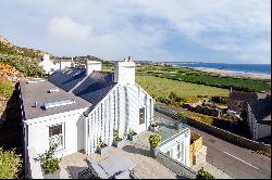 Beautifully Renovated Coastal House