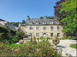 Quimper area. Manor of XVth full of history...