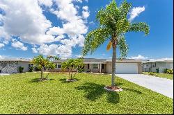 17 Caddy Road, Rotonda West FL 33947