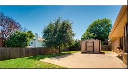 2304 Hollybush Lane, Bedford TX 76021