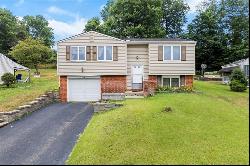 210 Oak St, Manor PA 15665