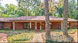 205 Woodridge Drive, Yazoo City MS 39194