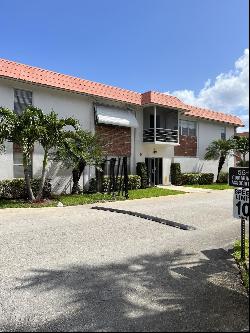 3550 NW 8th Avenue #111, Pompano Beach FL 33064