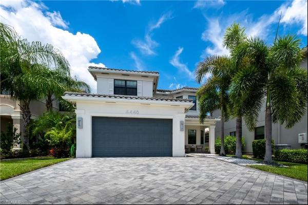 4448 Aurora ST, Naples FL 34119