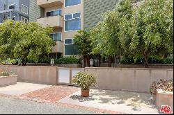 16 Quarterdeck Street Unit 302, Marina Del Rey CA 90292