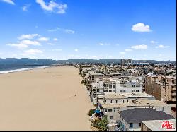 16 Quarterdeck Street Unit 302, Marina Del Rey CA 90292