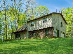 9 Creekside Lane, Pleasant Valley NY 12569