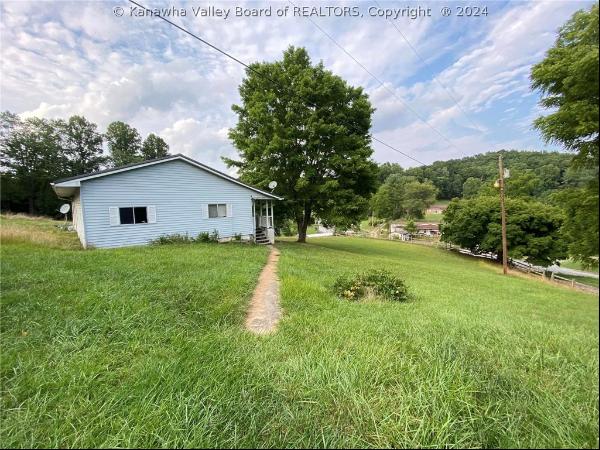 50 Tanney Hill Drive, Duck WV 25063