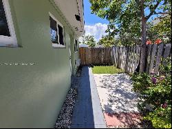 1324 NE 16th Ave Unit 1, Fort Lauderdale FL 33304