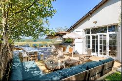 40 MINUTES TO HOSSEGOR,  SUPERB GUEST HOUSE BY THE WATER