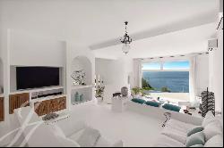 Villa Azure with wonderful sea views