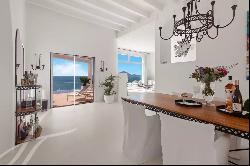 Villa Azure with wonderful sea views