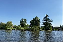 Banks of the Ottawa River