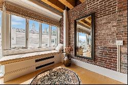 36 Commercial Wharf, Unit 2, Boston, MA 02110