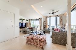 Luxury penthouse with spacious terraces and stunning park views