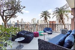 Luxury urban penthouse with open view and design by David Bastos