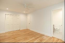 "FULLY RENOVATED TOWNHOUSE IN REGO PARK"