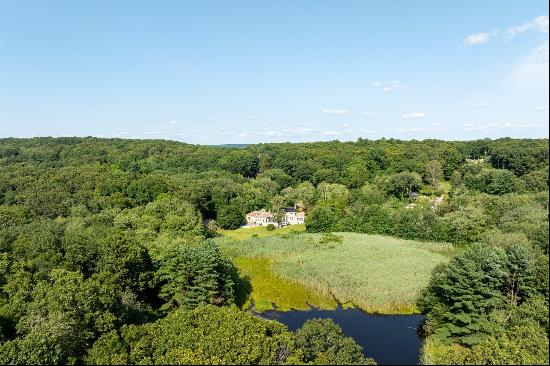 Old Lyme Gem Set on 6.02 Acres