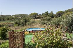 30 km from Sitges, 2 rural houses, 2.100 sqm to expand the business.