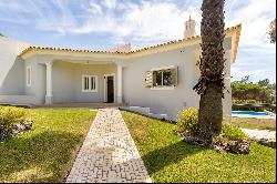 Detached house, 4 bedrooms, for Sale