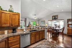 843 W. Woodlawn Drive - Leisure Park