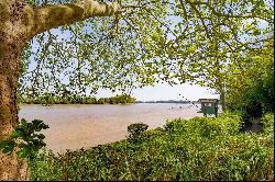 20 KM FROM BORDEAUX - SUPERB PROPERTY ON THE DORDOGNE RIVER - 1.4 HA