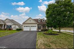 2 Pleasant Road, Gordonville PA 17529