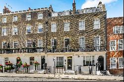 Magnificent Georgian townhouse with a large garden.