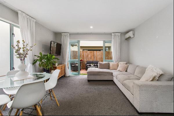 5/19 Longley Place, Addington