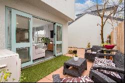 5/19 Longley Place, Addington