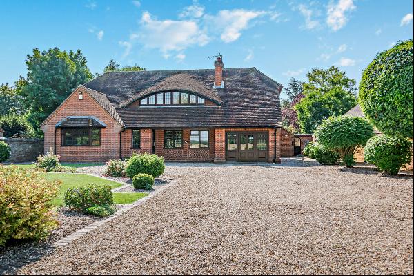 Nightingale Lane Maidenhead, Berkshire, SL6 7QL