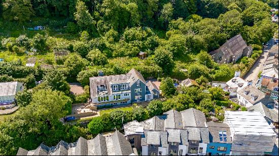 Bownder House, Pier Lane, Cawsand, Torpoint, Cornwall, PL10 1LP