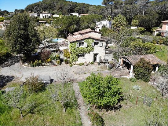 Mougins to renovate